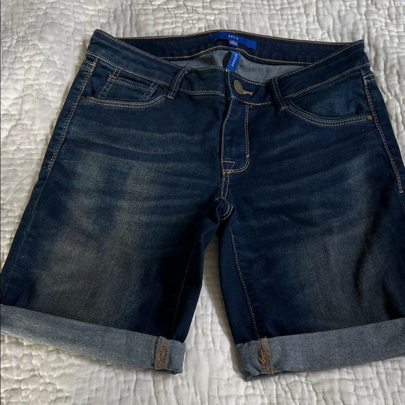 Apt. 9 Dark Blue Jean Shorts Bermuda cuffed distresses - Picture 1 of 3